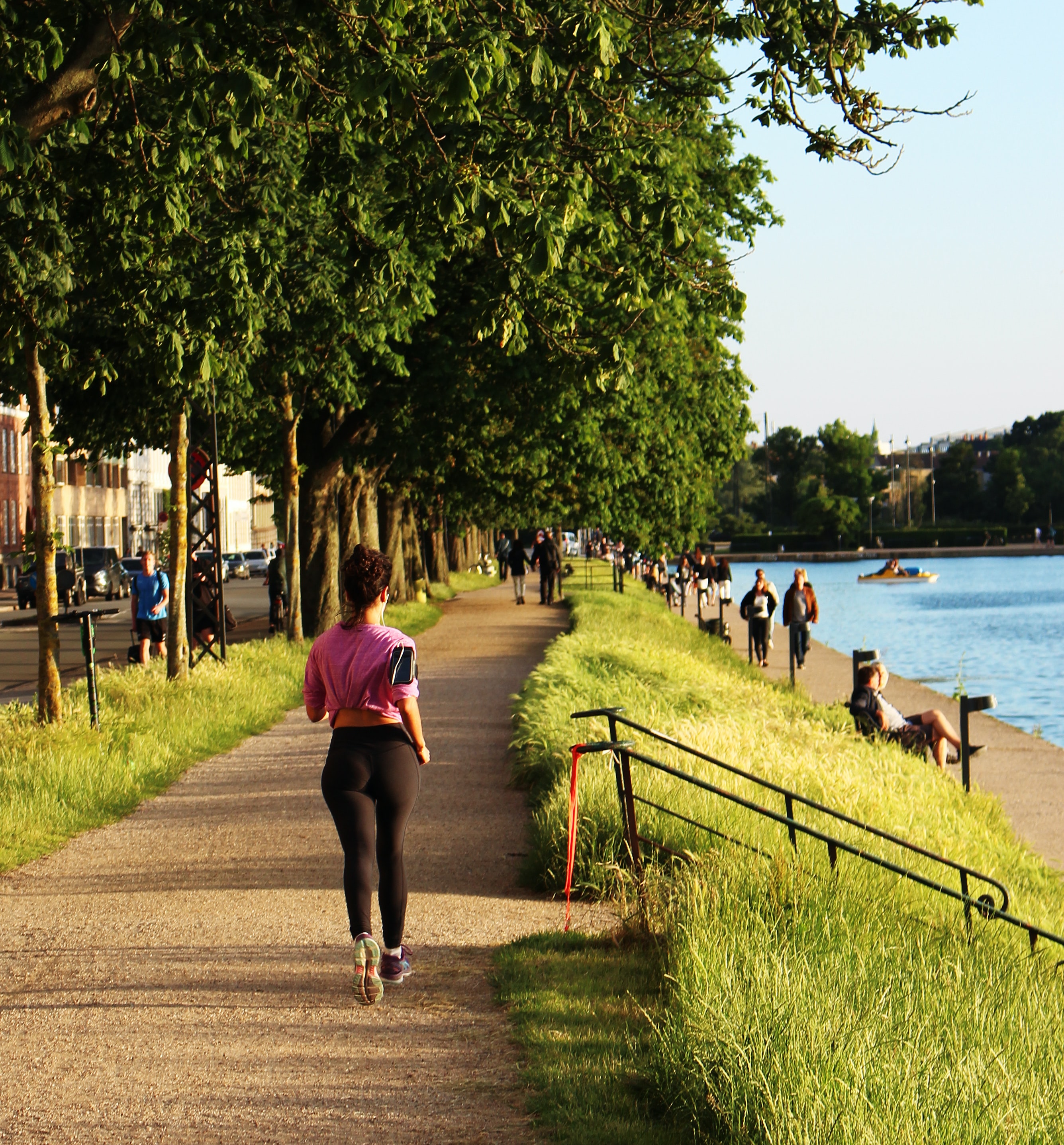A woman jogging in the park, Copenhagen 🇩🇰