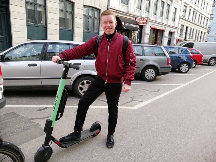 TipKBH tester byens nye el-løbehjul - Tips København